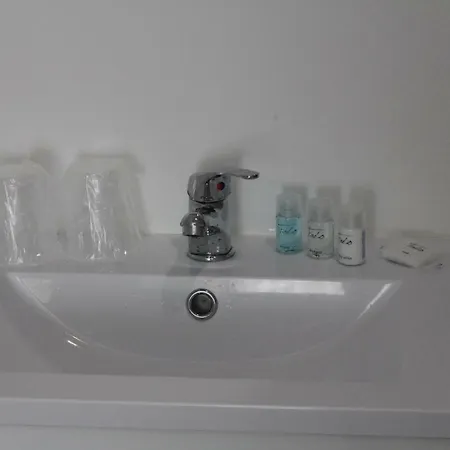 Nine Senses Pensión 3*