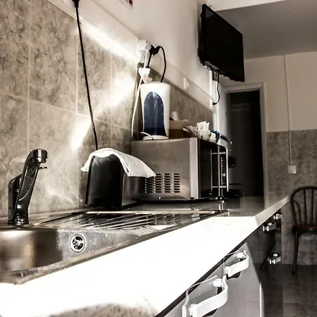 Pensión Nine Senses